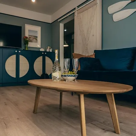 Sofia Balticus Check-in * مينززدرويه