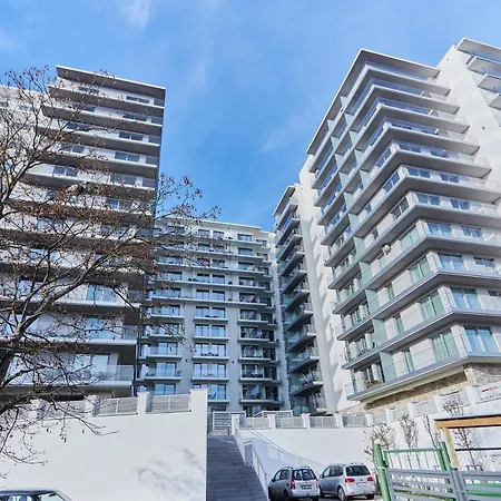 Sofia Balticus Check-in مينززدرويه